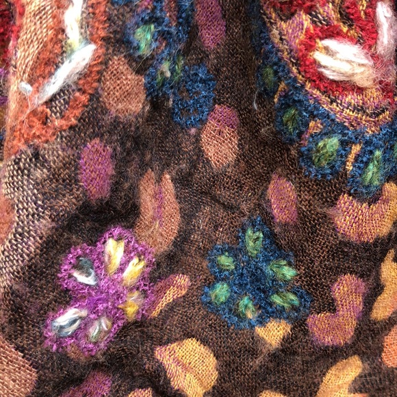Hand-Embroidered Textured Wool Shawl Paisley Motif, "Paisley Swirl” Fall/Winter - Picture 14 of 15